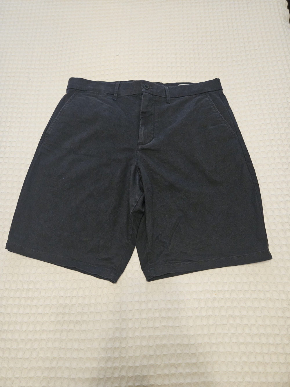 GAP Men's Navy Solid Cotton Chino Shorts Flat Front Pockets 10"